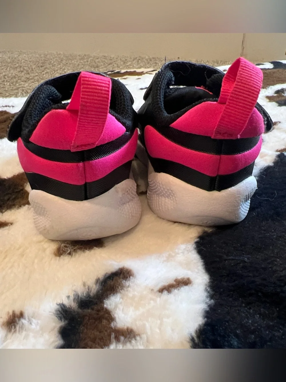Nike Black & Hot Pink Kids' Velcro Sneakers